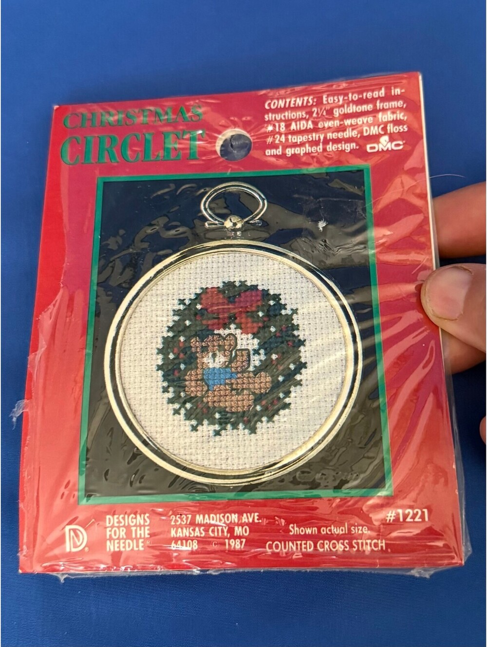Vintage Christmas Circlet Counted Cross Stitch Kit #1221 with Goldtone Frame